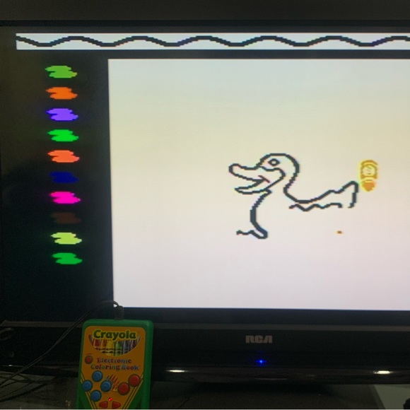-SOLD-Crayola Electronic Coloring Book Game for TV - Picture 4 of 5